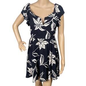 NWT Angie Black White Floral Coconut Girl Flutter Sleeve Mini Dress SZ XS